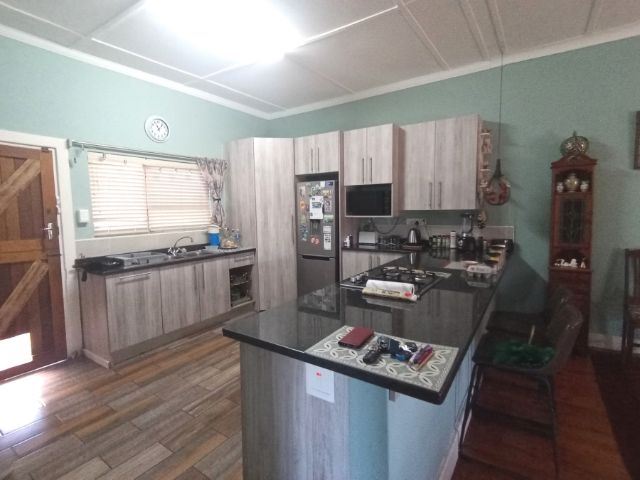 5 Bedroom Property for Sale in Berea Eastern Cape